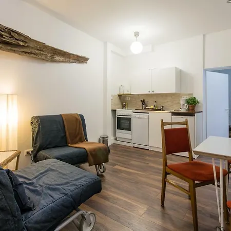 Quiet Courtyard Берлин