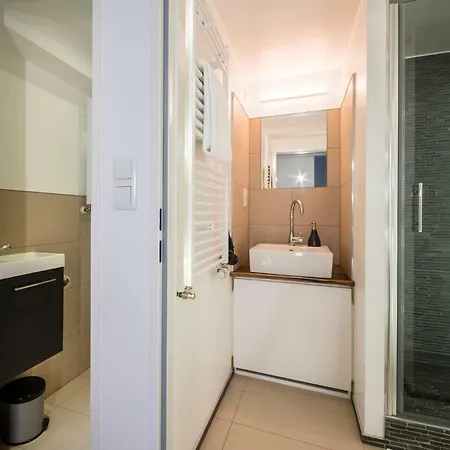 Апартаменты Quiet Courtyard *