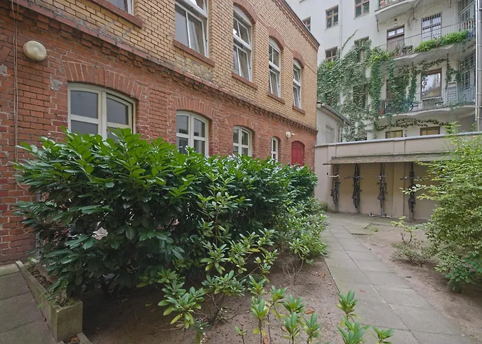 Quiet Courtyard Appartement *