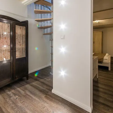 Apartment Quiet Courtyard *