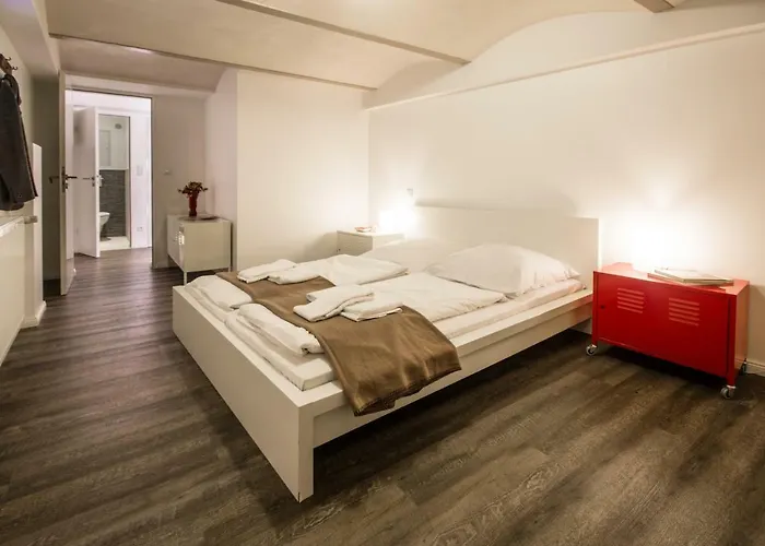 アパート Quiet Courtyard