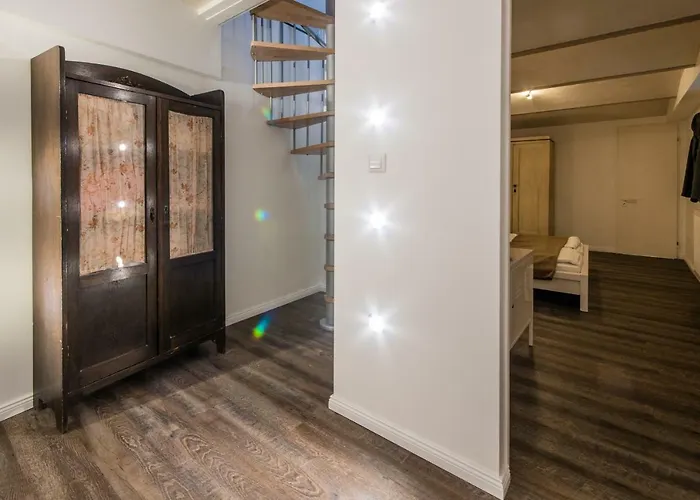 Apartment Quiet Courtyard *