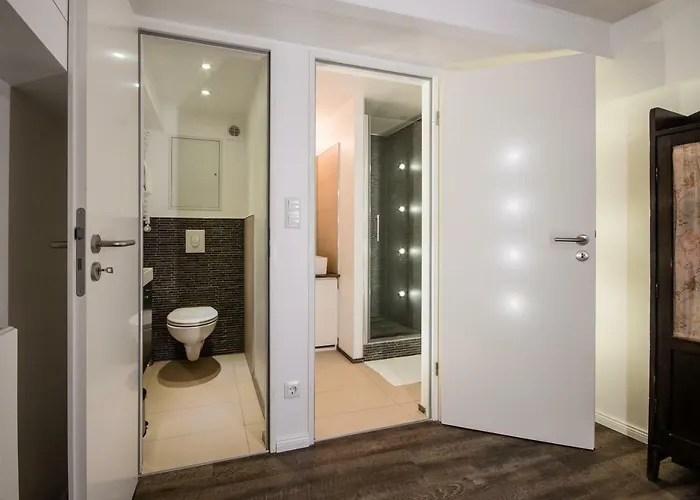 Apartment Quiet Courtyard *